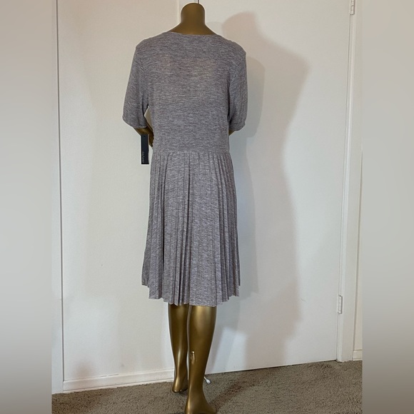 Wrap dress with pleated skirt XL - Picture 5 of 15